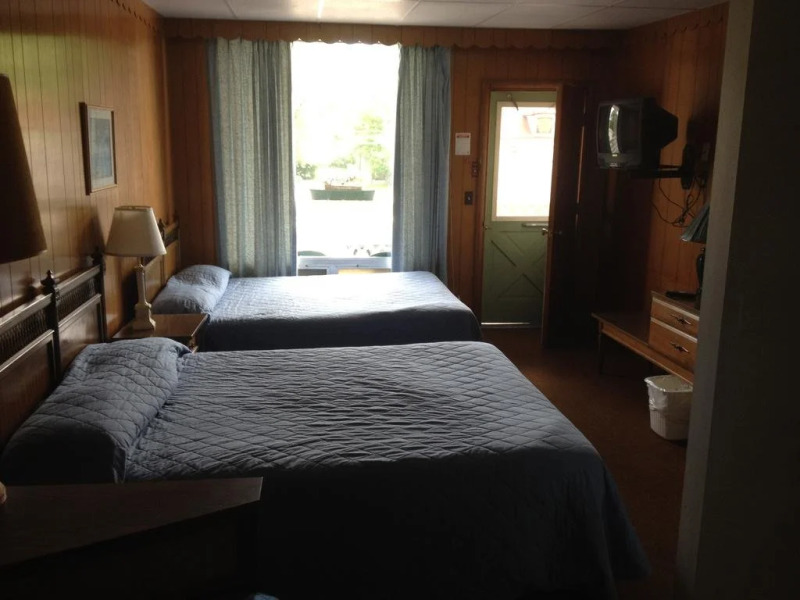 Northern Peaks Motor Inn