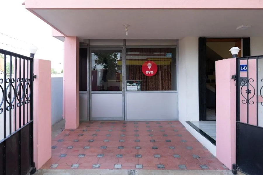 OYO 16956 Royal Home Stay Royal Garden