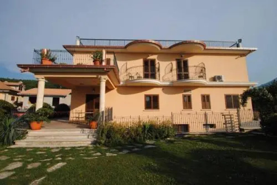 Hotel Ristorante Pizzeria Il Salice