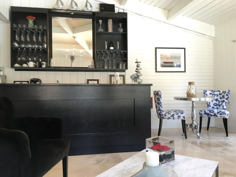 The Platinum Pebble Boutique Inn - Adults Only