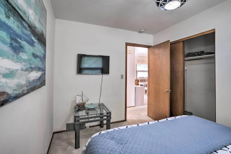 Charming Rochester Home - 2 Mi to Mayo Clinic!