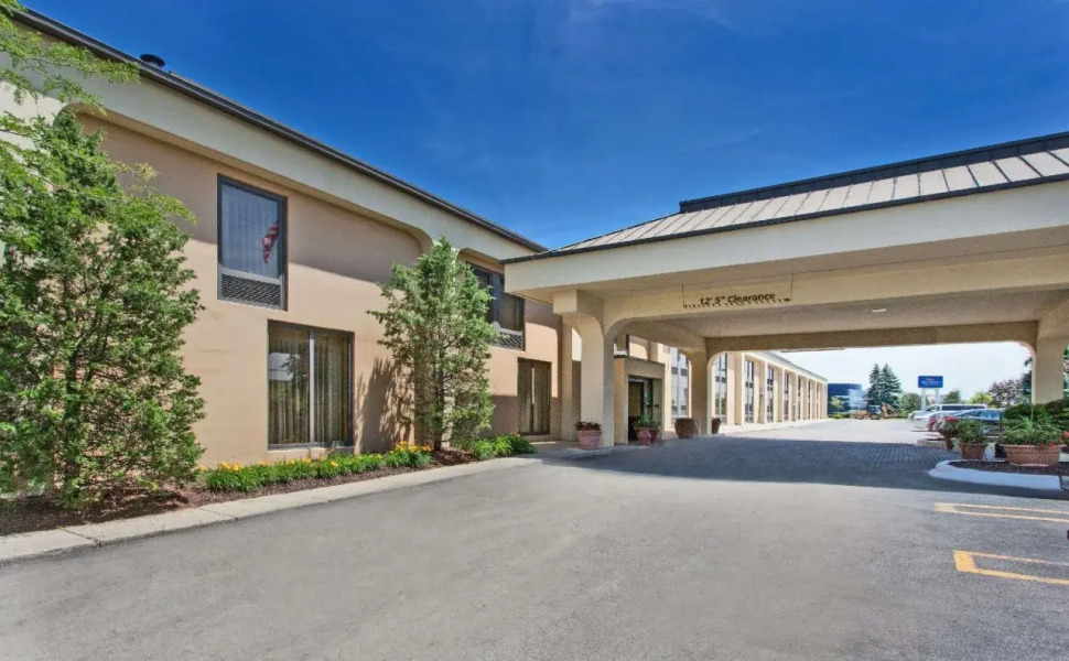 A Victory Hotel & Suites