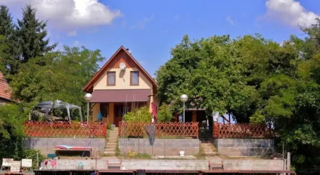 B.uj-lak magánszállás