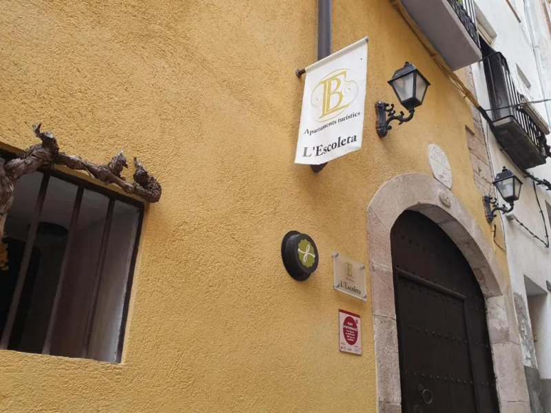L'Escoleta Apartments