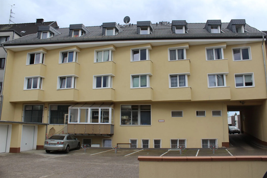 Lipp Apartments