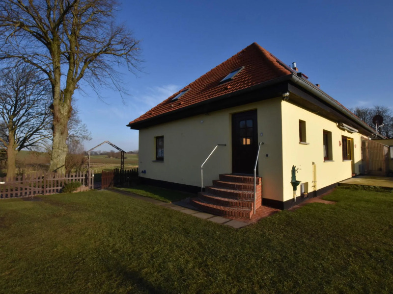 Ferienwohnung mit Terrasse in Kropelin