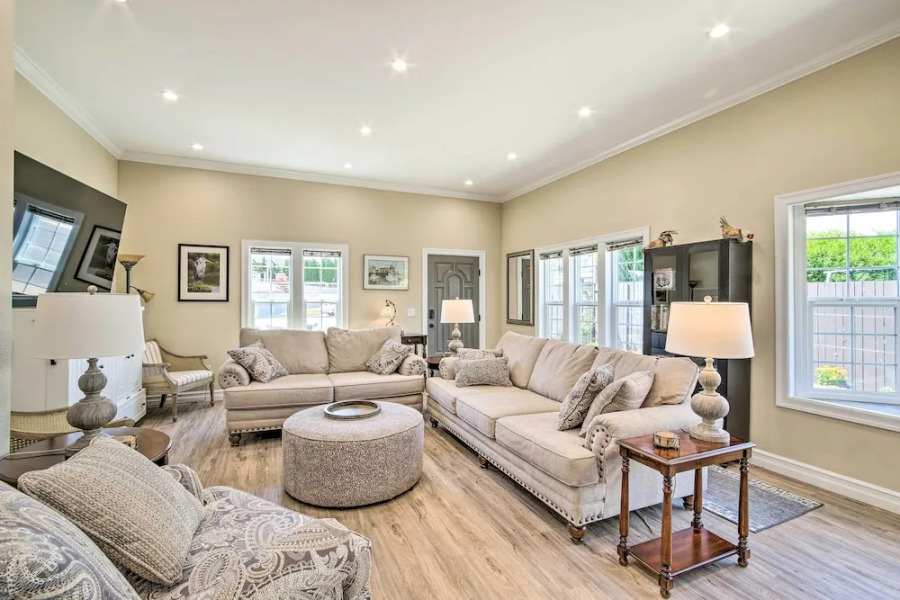 Renovated North Bend Cottage: Near Eateries!