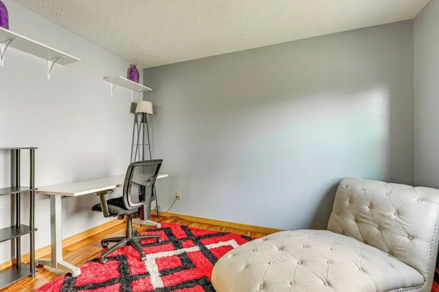 Families Welcome: Lake-view Home, 2 Mi to Gahanna!