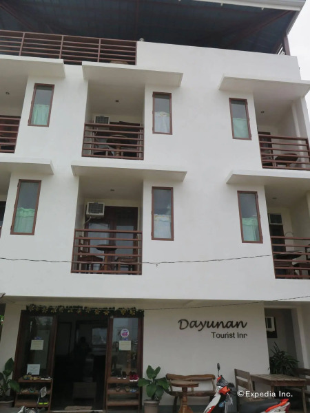 Dayunan El Nido Tourist Inn