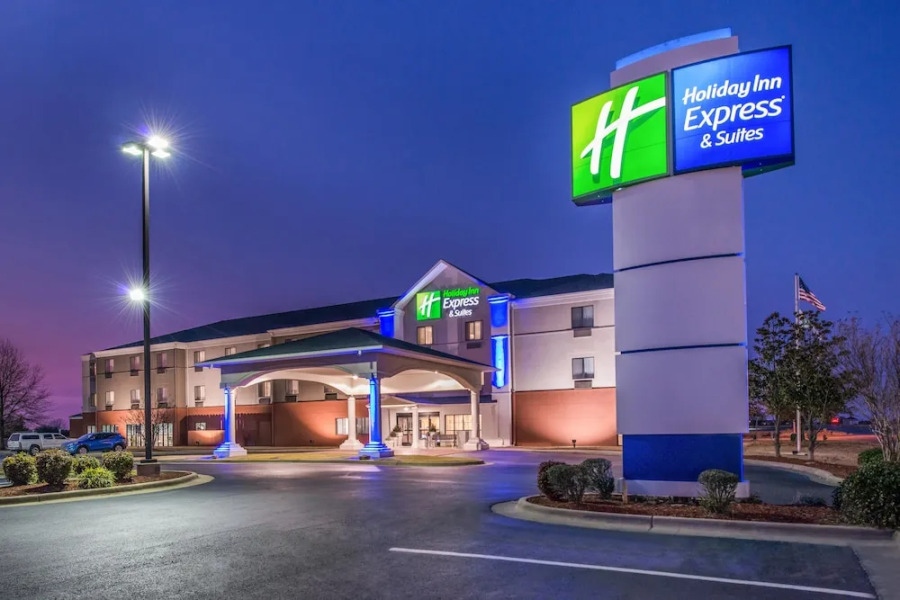 Holiday Inn Express Hotel & Suites Lonoke I-40 (Exit 175)