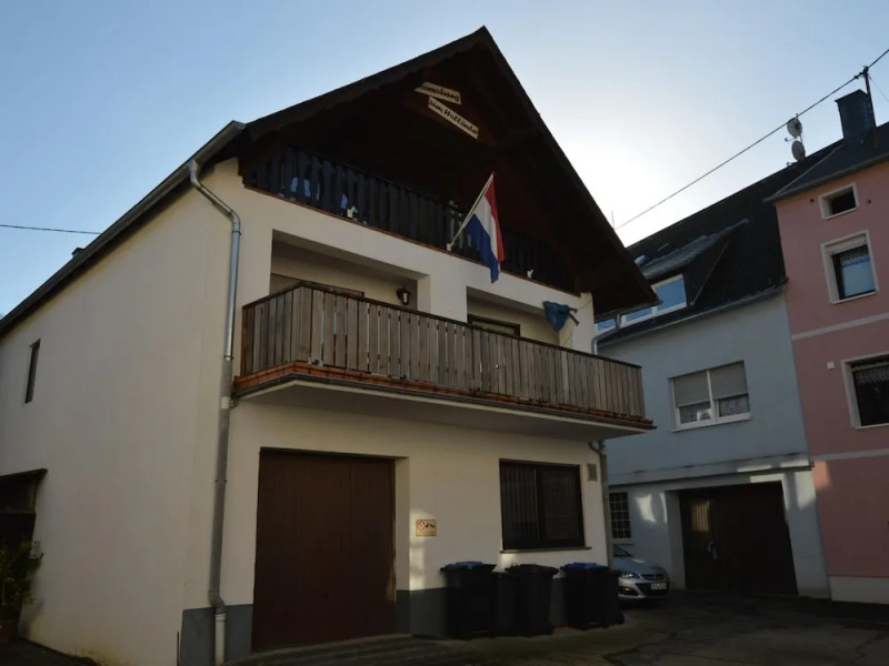 Lovely Holiday Home in Veldenz near Mosel River