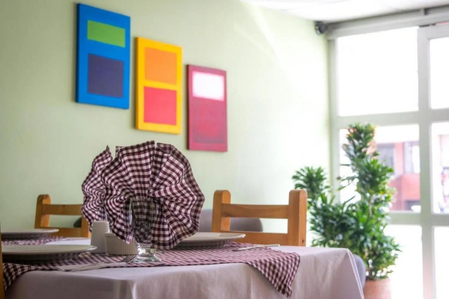 Hotel Portal del Milán