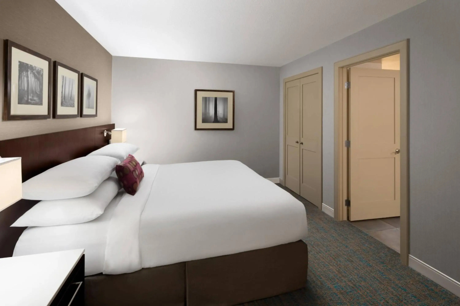 Delta Hotels by Marriott Calgary South