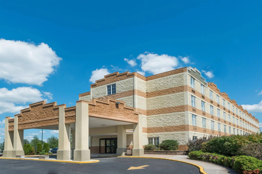 Comfort Inn & Suites Pottstown Eastern Gateway