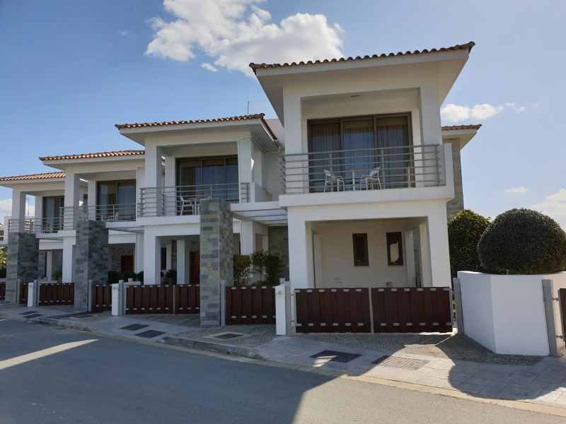 Atlantis Gardens Apartments & Villas
