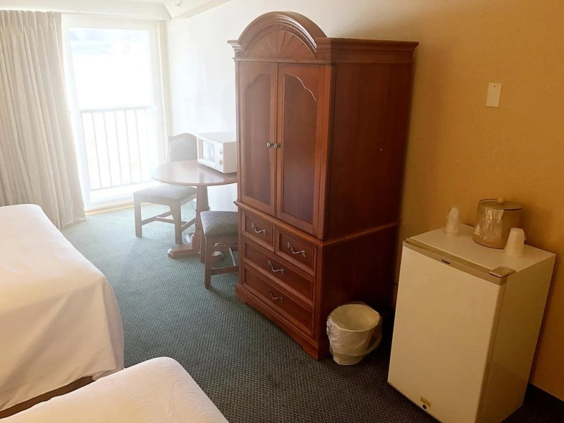 White River Inn and Suites