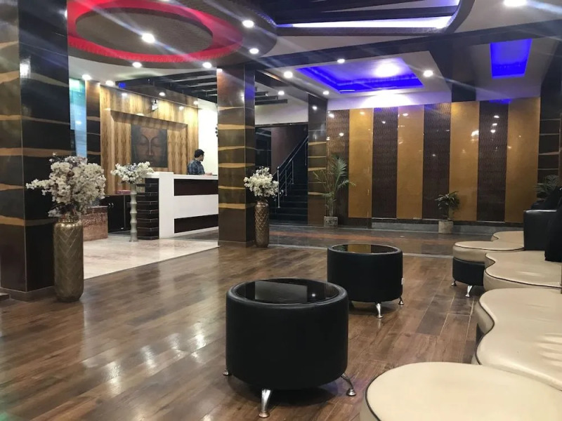 Hotel Minakshi International