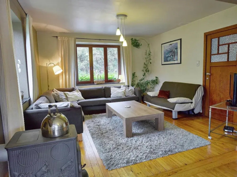 Peaceful Garden Home, Chevron