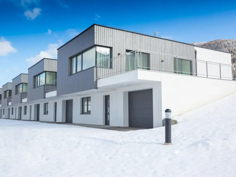 Pleasant Chalet on the ski Slopes