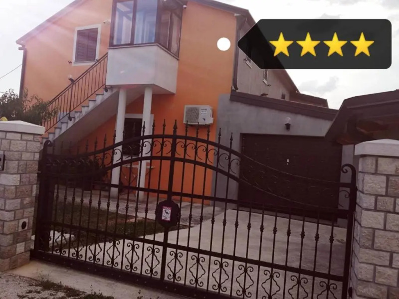 Studio Apartment Dorina