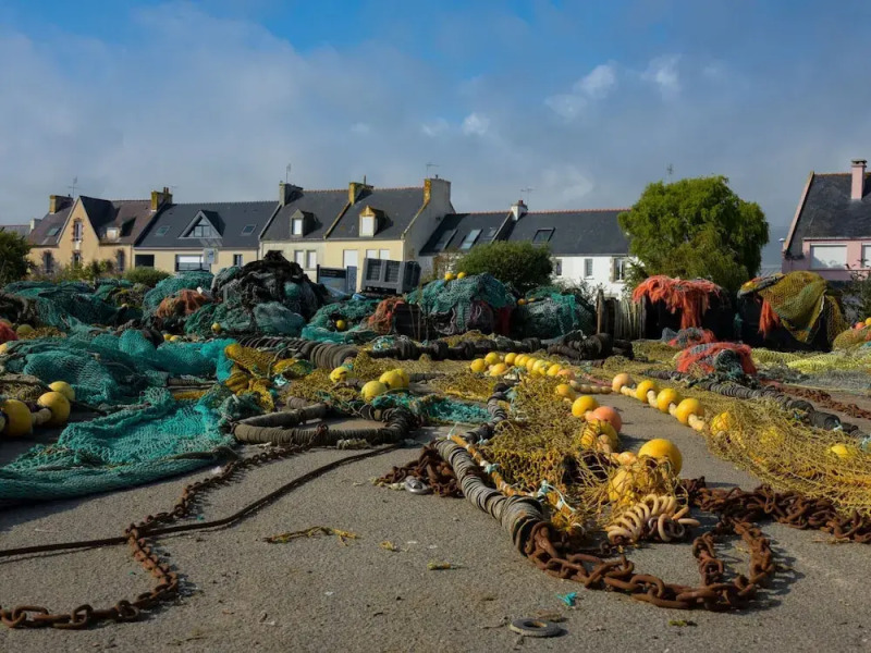 Stone House in Pont-l'abbe Near La Torche