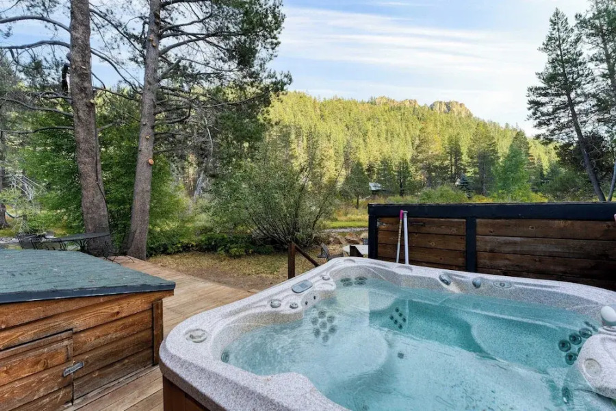 Riversong Lodge by Avantstay Sauna + Hot Tub On The Truckee River
