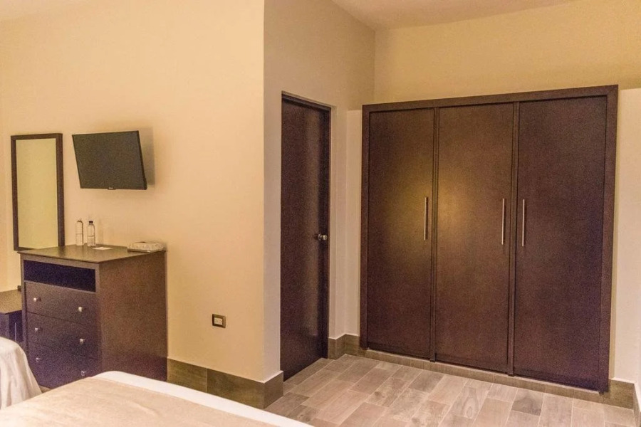 Punto Madero Hotel & Plaza