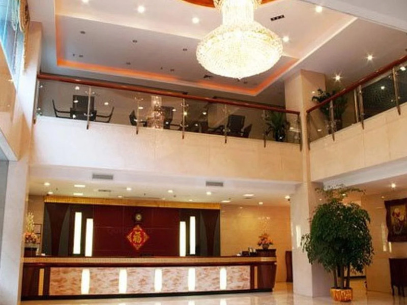 Отель JI (Zhongshan Xingzhong Plaza)