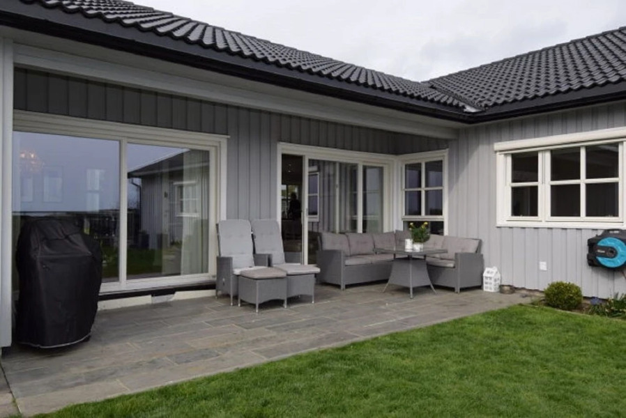 Solferie Holiday Home Bordalssvingen