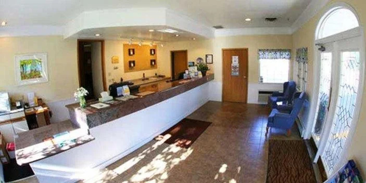 Breakers Resort & Beach Bar