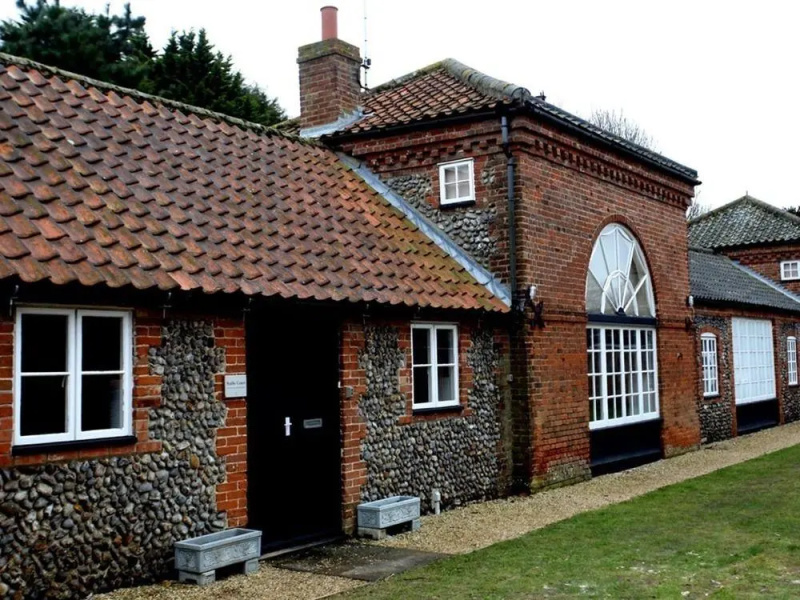 Stable Court