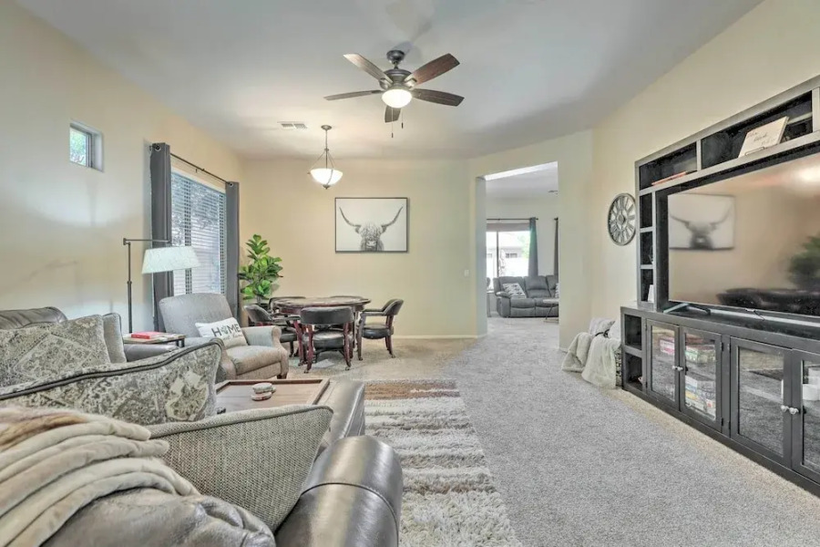 Near Golf & Spring Training: Goodyear Home w/ Pool