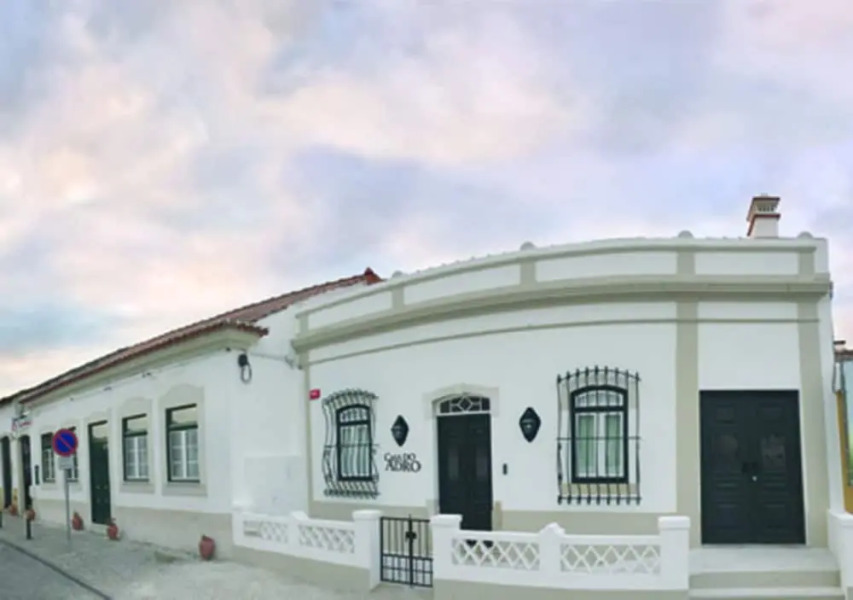 Casa do Adro da Golegã - Guest House