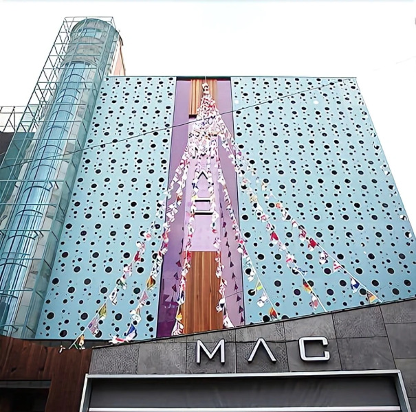 Mac Hotel