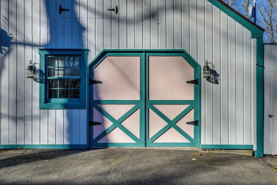 Guilford Carriage House at Granite Lodge!