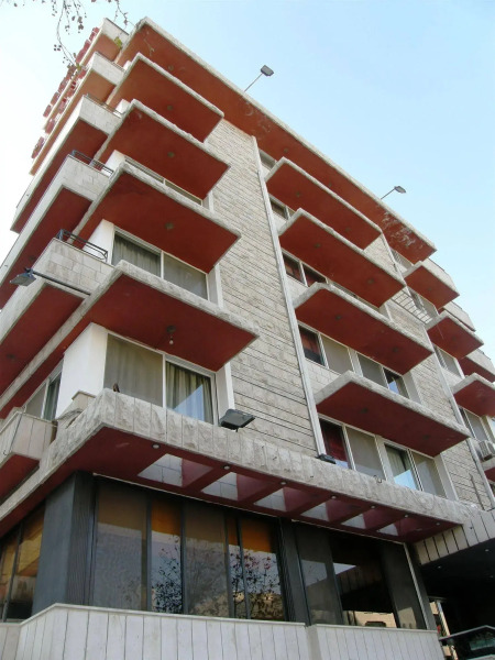 Gondola Hotel and Suites