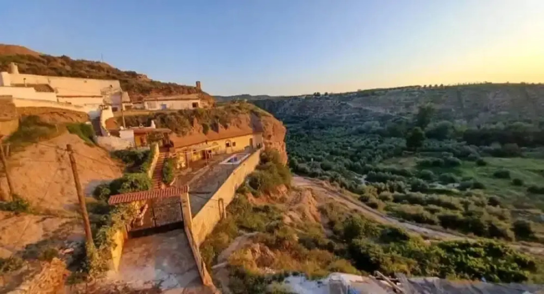 Serenity in Freila - Spacious 5 Bedroom House