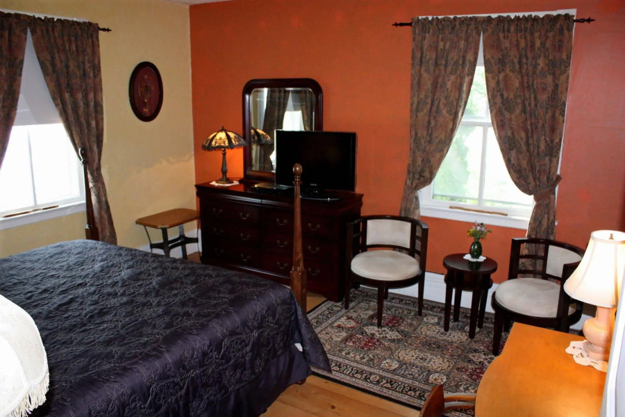 Mettawas End Bed & Breakfast