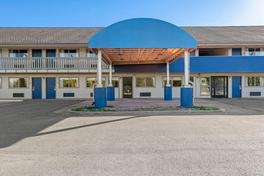 Days Inn by Wyndham Independence