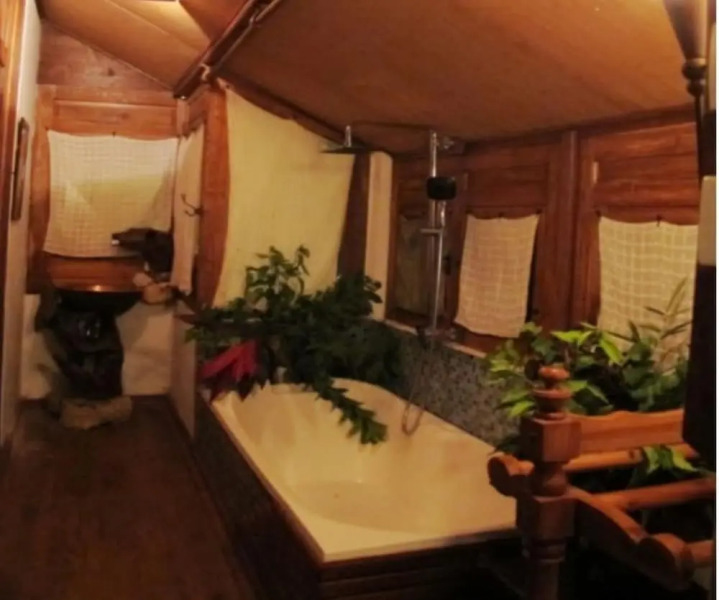 Breve Azurine Lagoon Retreat