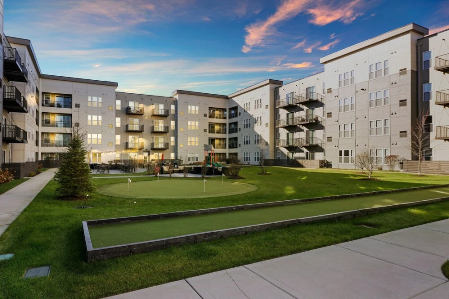 Luxurious 1BR Apt in Oakbrook