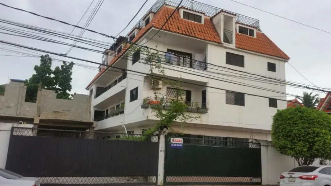 Adrianos Apartahotel