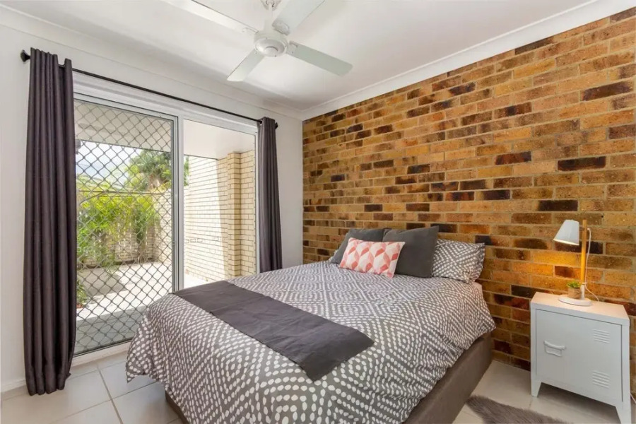 Canal Duplex Close to Everything you Need for a Great Holiday