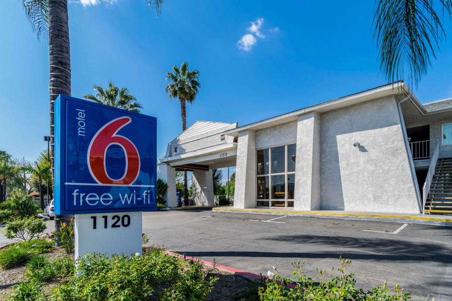 Motel 6 Redlands, CA