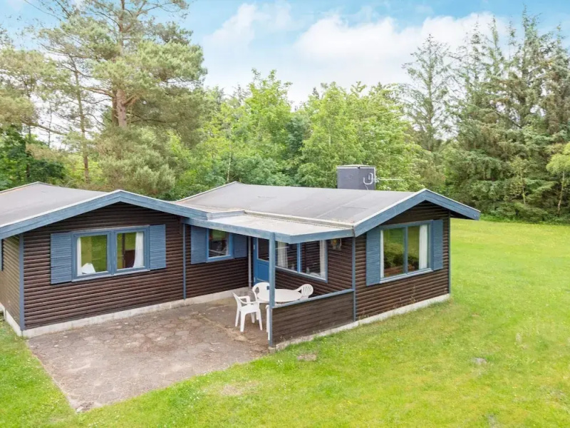 5 Person Holiday Home in Hojslev-by Traum