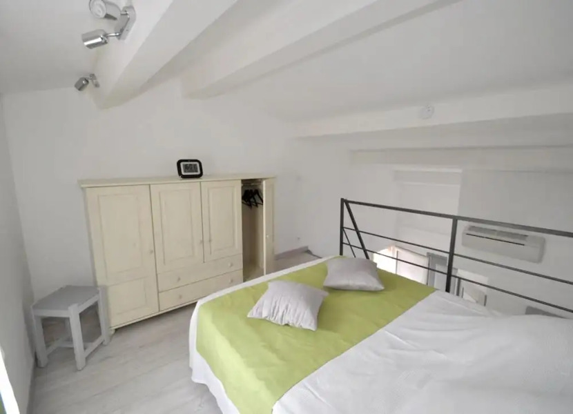 House With one Bedroom in Lauris, With Pool Access, Enclosed Garden an