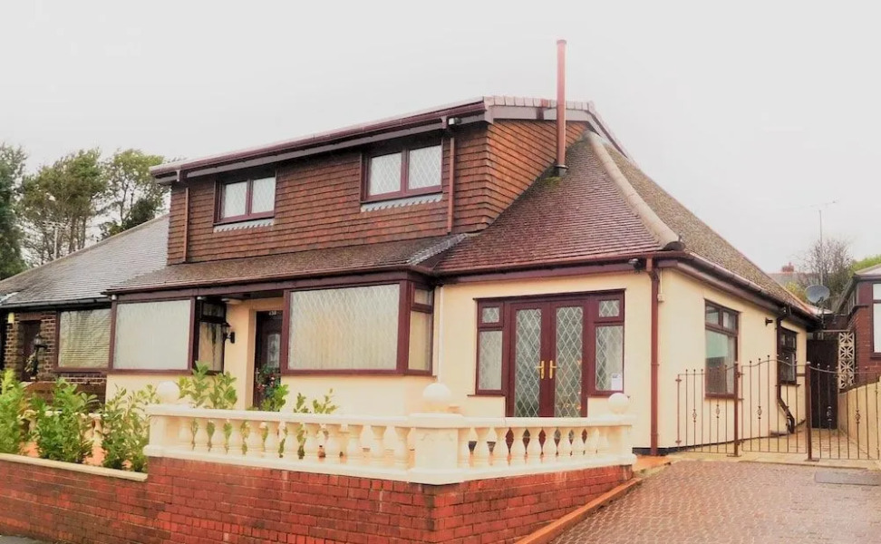 Mrs Featherstones BB