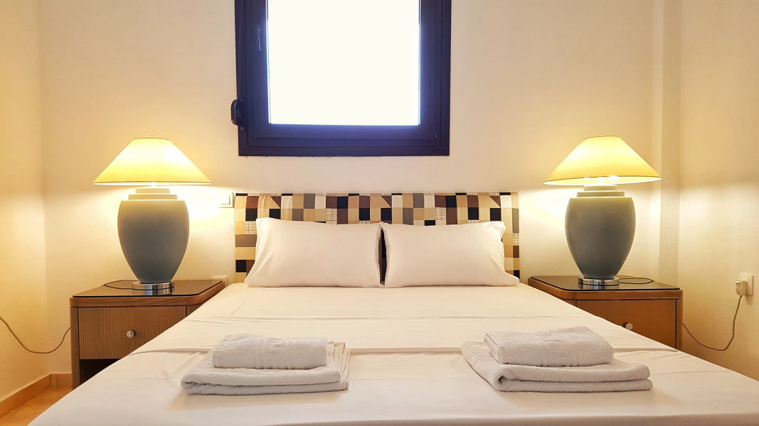 Bungalow White Apartments and Suites