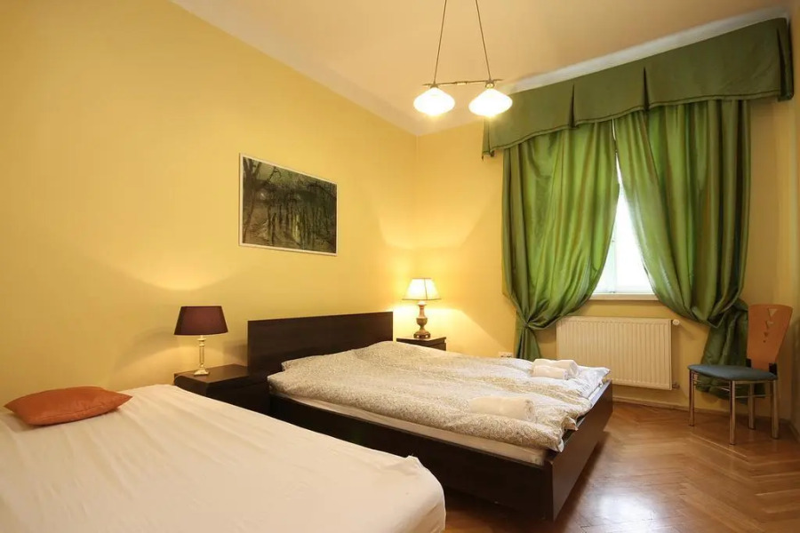 24W Apartments Rynek