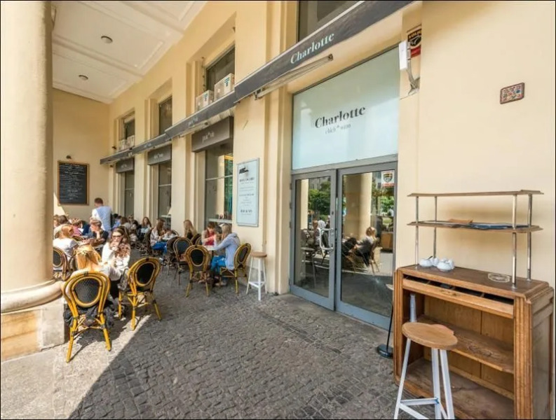 P&O Plac Zbawiciela 2